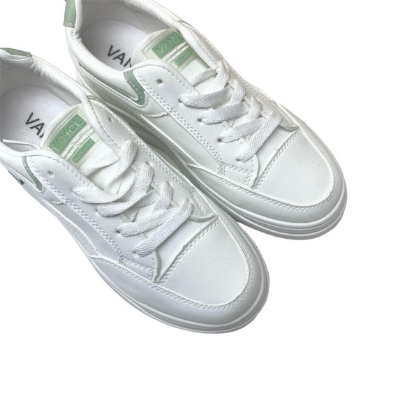 Vance Women’s Sneaker 8 New - Picture 2 of 6